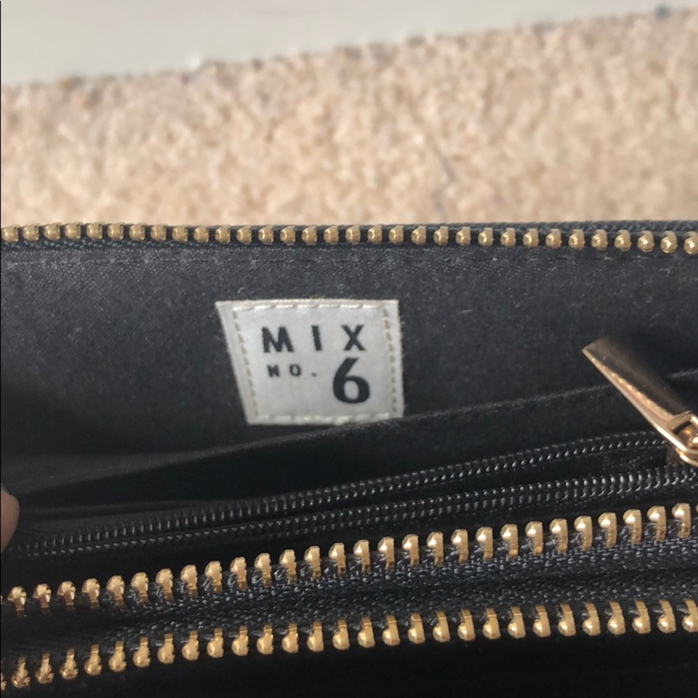 Wallet - Picture 4 of 5